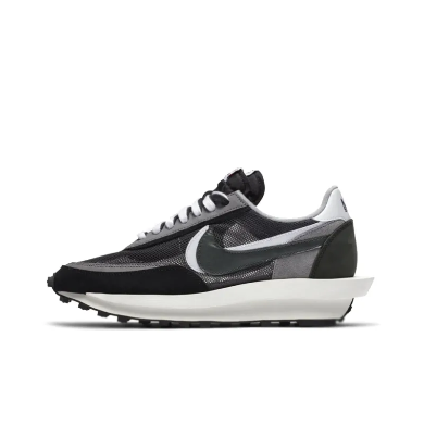 Nike Sacai