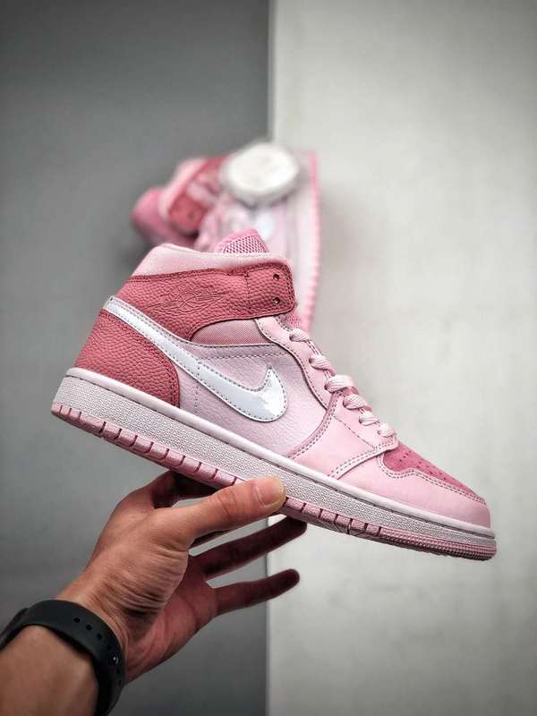 NIKE - AIR JORDAN 1 - SleekGait