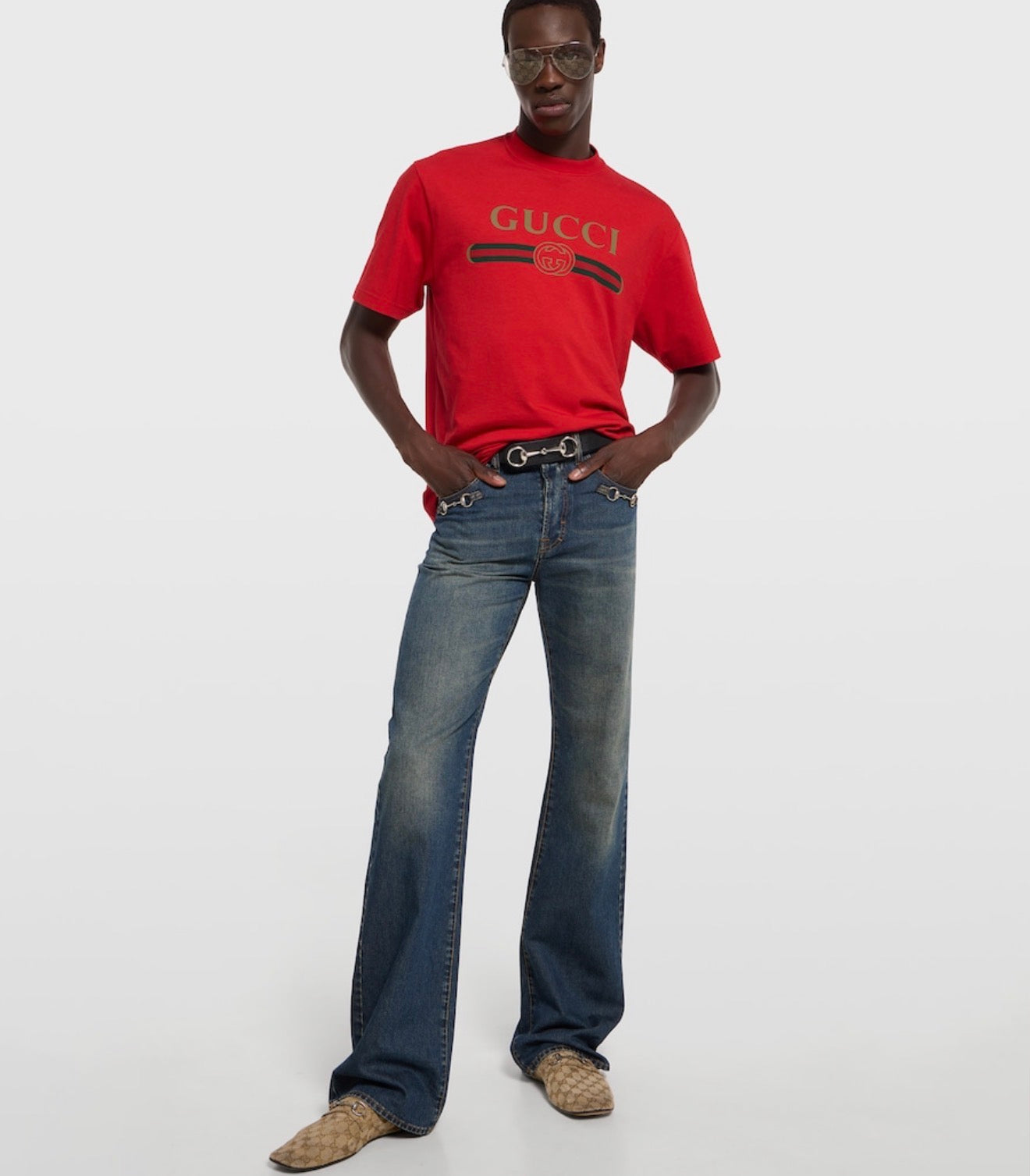 Silk blend jersey T-shirt with print
Style ‎864626 XJHUF 6195 #.