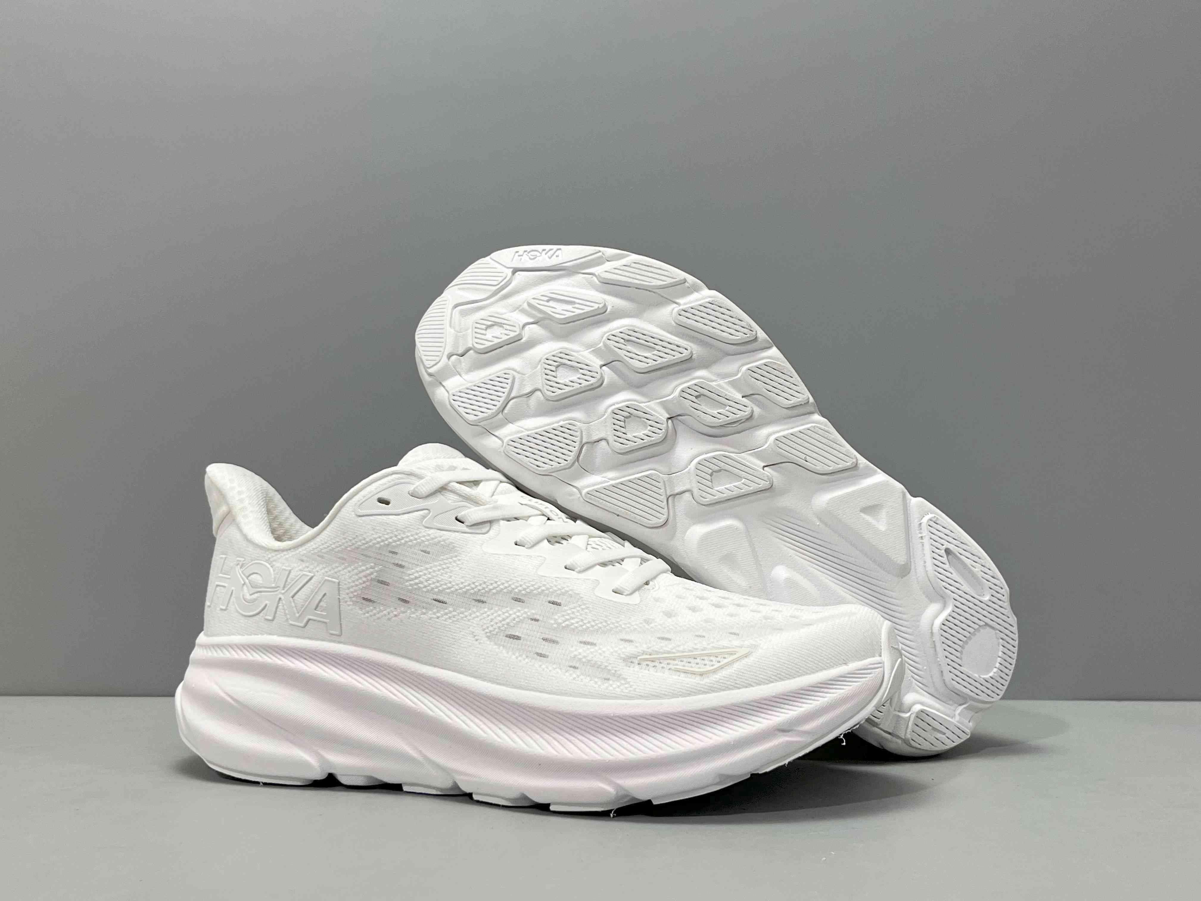 Hoka One One Clifton 9 'White'