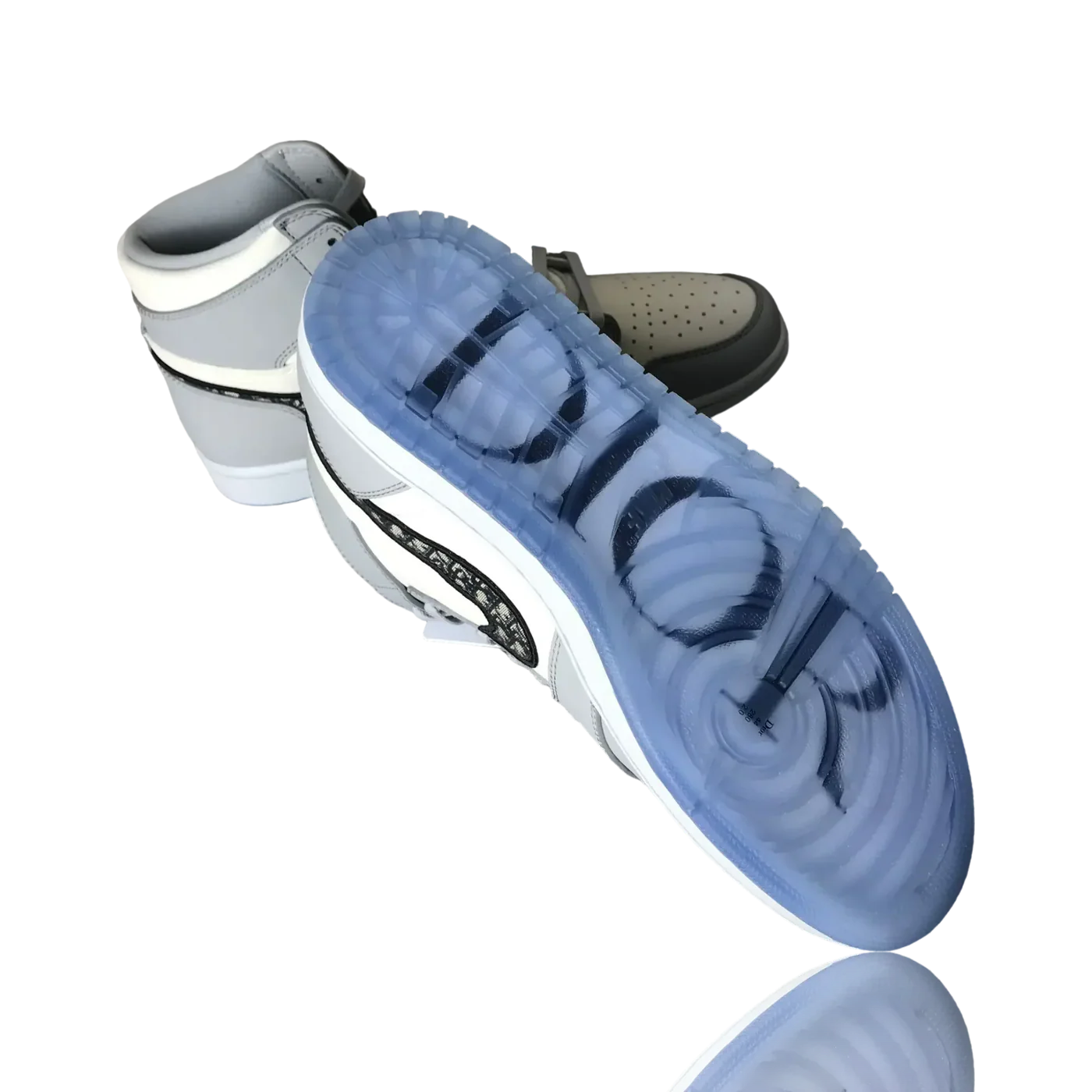 DIOR X NIKE - AIR JORDAN 1