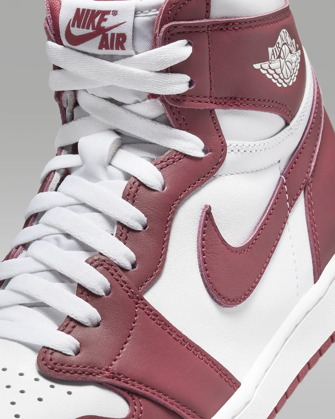 AIR JORDAN 1 Mid
