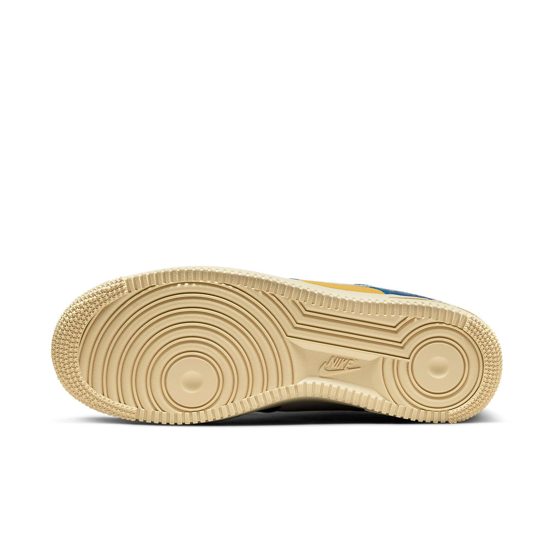 Nike x Undefeated Air Force 1 Low SP 'Dunk vs AF1' DM8462-400