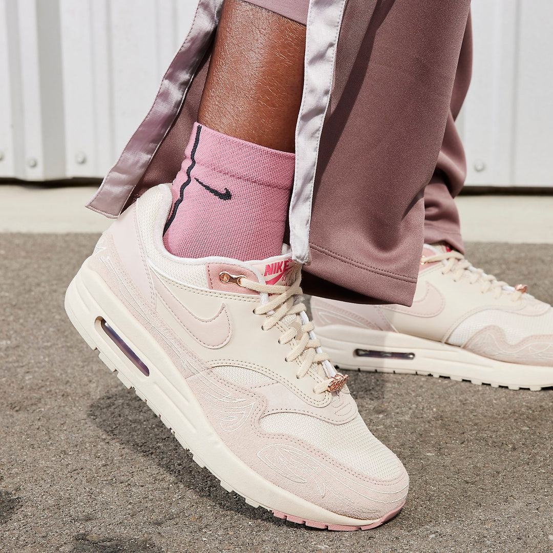 (WMNS) Nike x Serena Williams Design Crew Air Max 1 'Los Angeles' FN6941-200