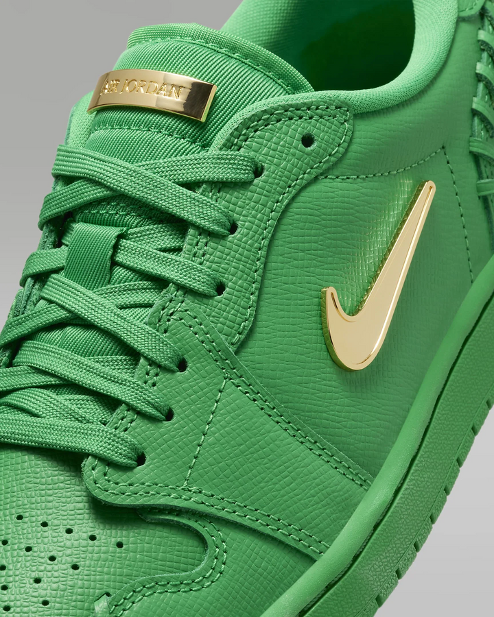 Air Jordan 1 “Method of Make” (Lucky Green/Metallic Gold)