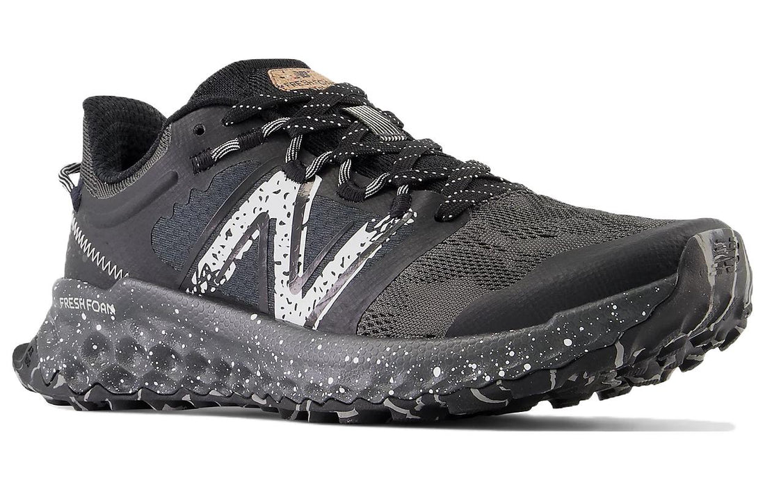 (WMNS) New Balance Fresh Foam Garo Shoes 'Black Sea Salt' WTGAROK1