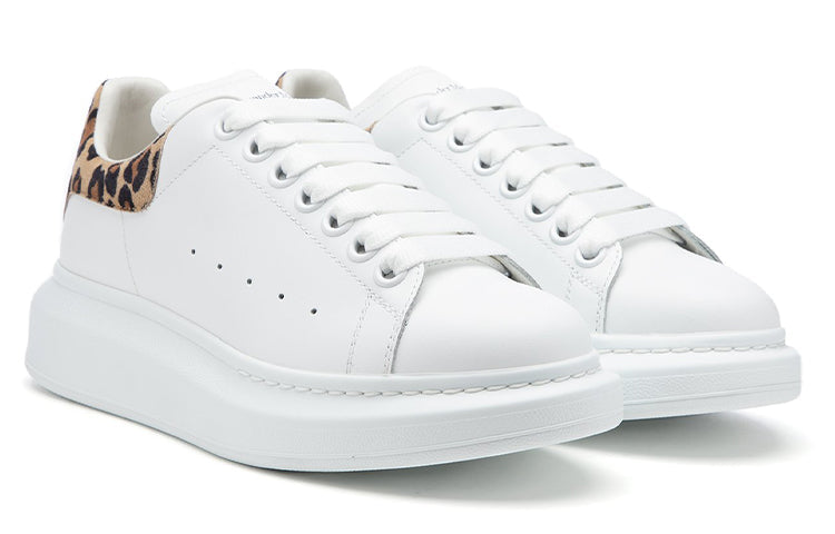 (WMNS) Alexander McQueen Oversized Sneaker 'White Leopard Suede' 650787WHZ4T9316