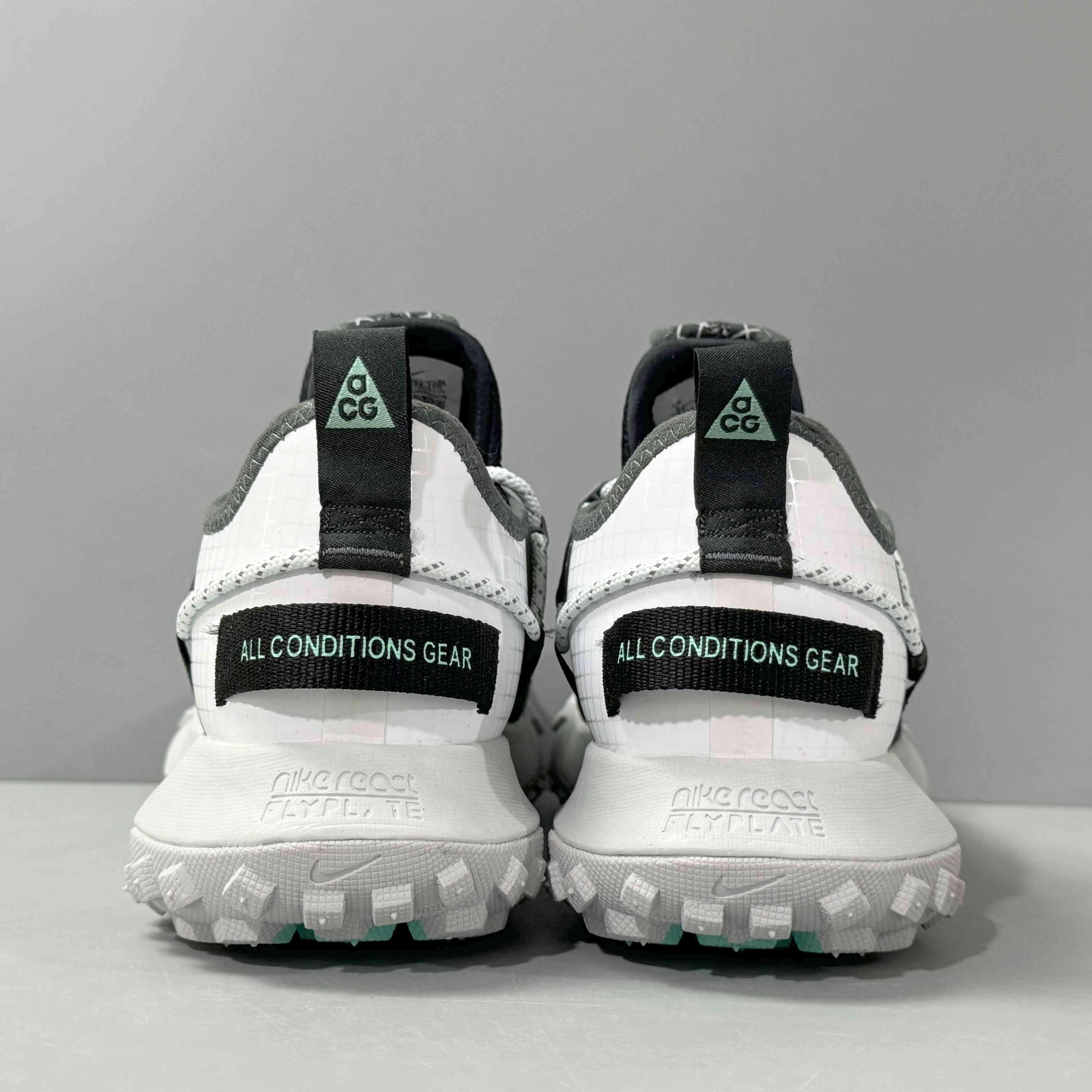 Nike ACG Mountain Fly 2 SE 'Light Menta'