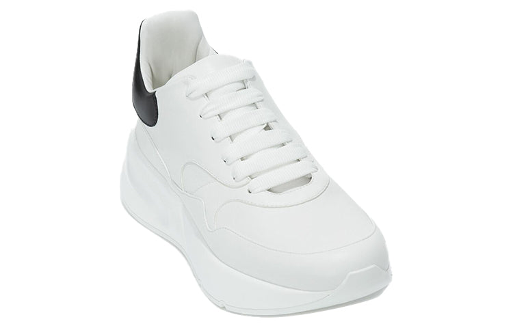Alexander McQueen Oversized Runner 'White Black' 575425WHRU39034