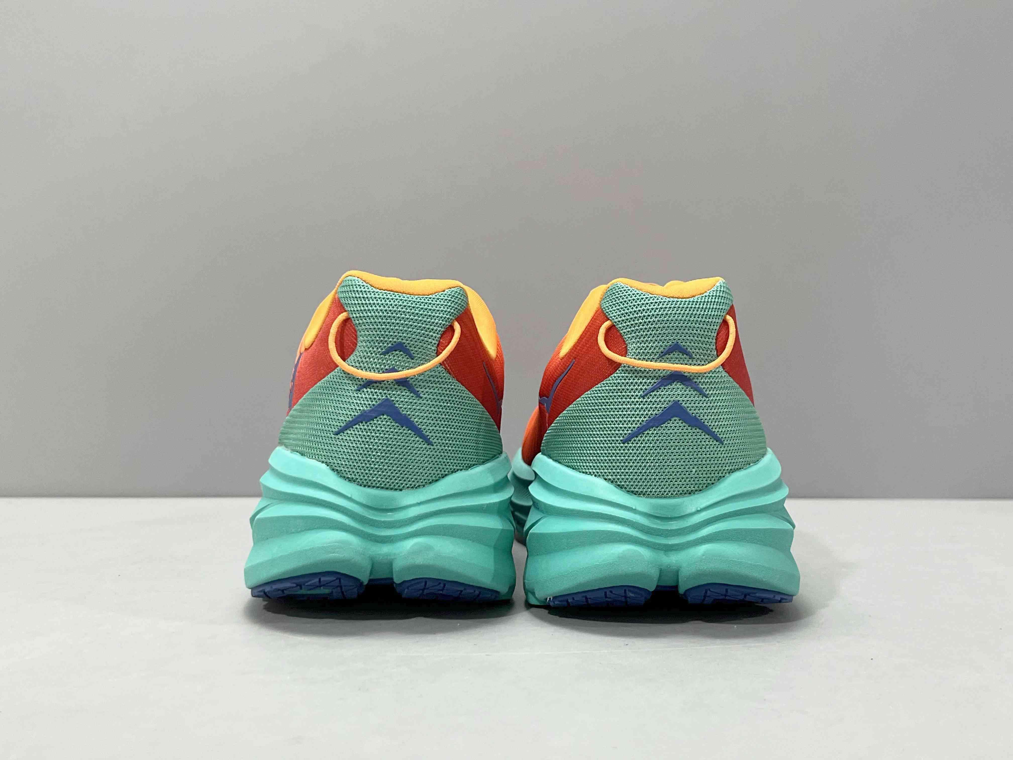 Hoka One One Rincon 3 'Blazing Orange'