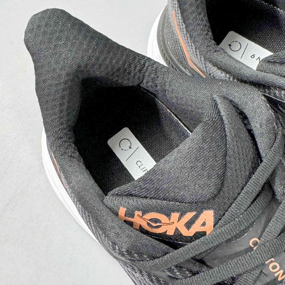 Hoka One One Clifton 9 'Black Copper'