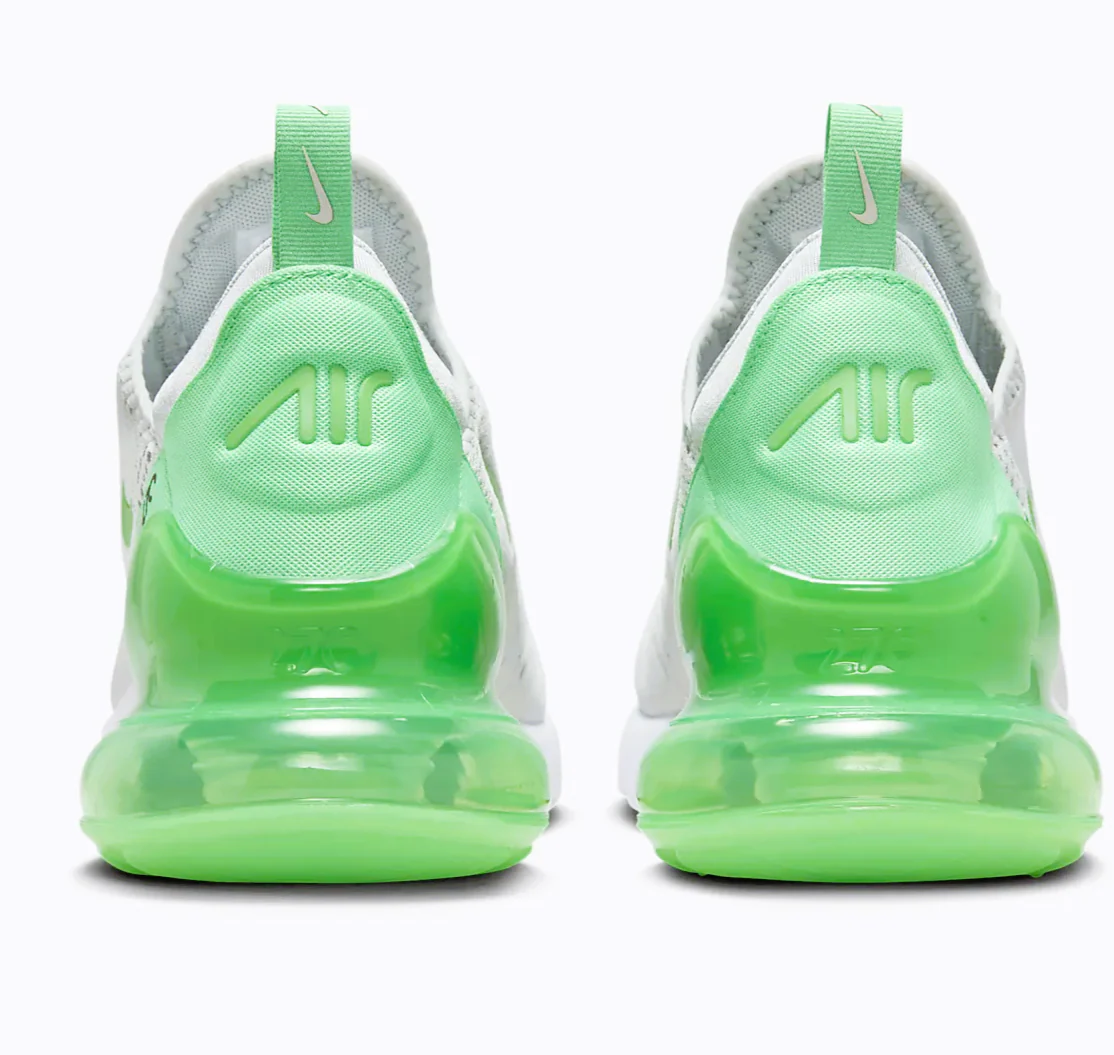 NIKE AIR MAX 270