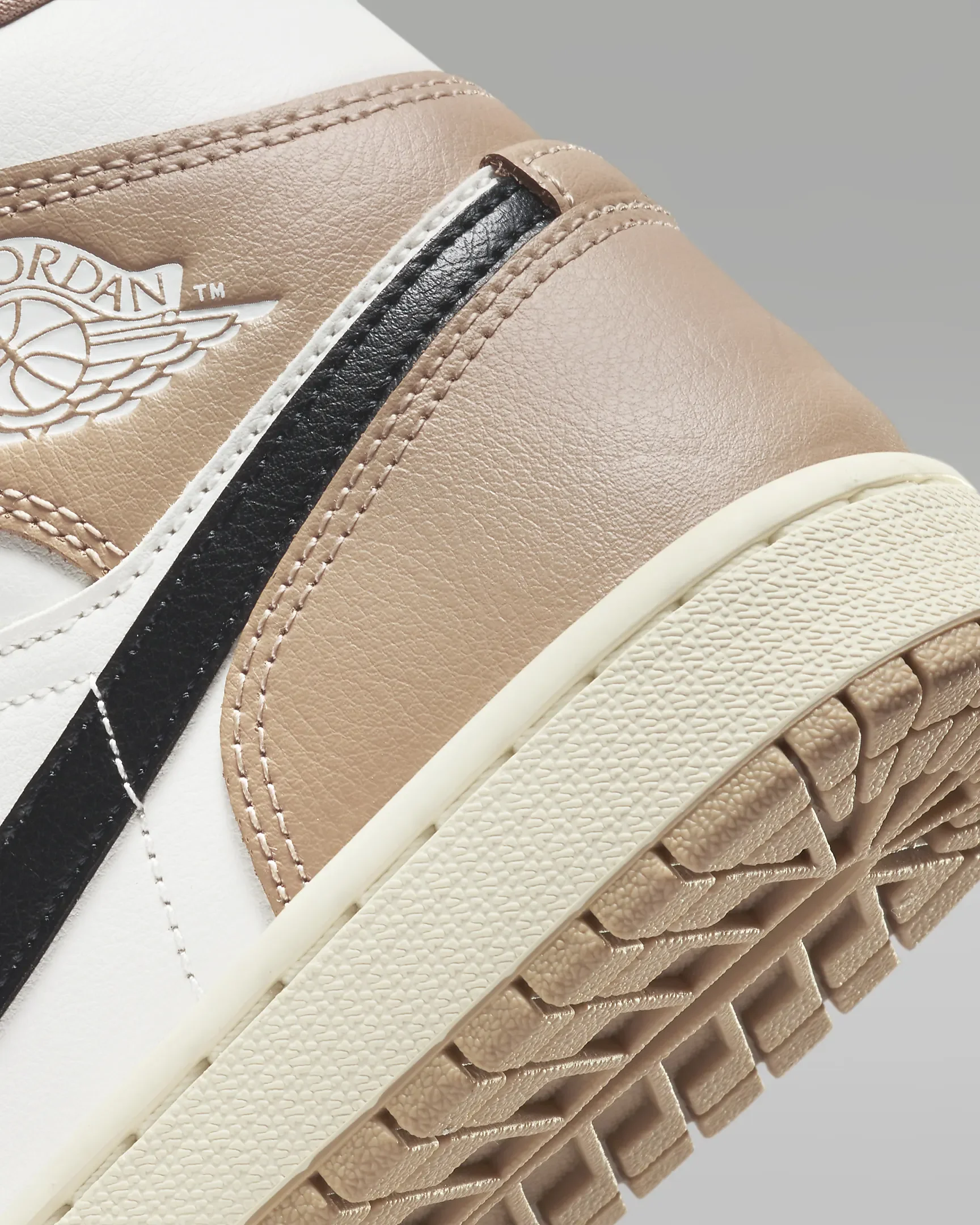 AIR JORDAN 1 Mid