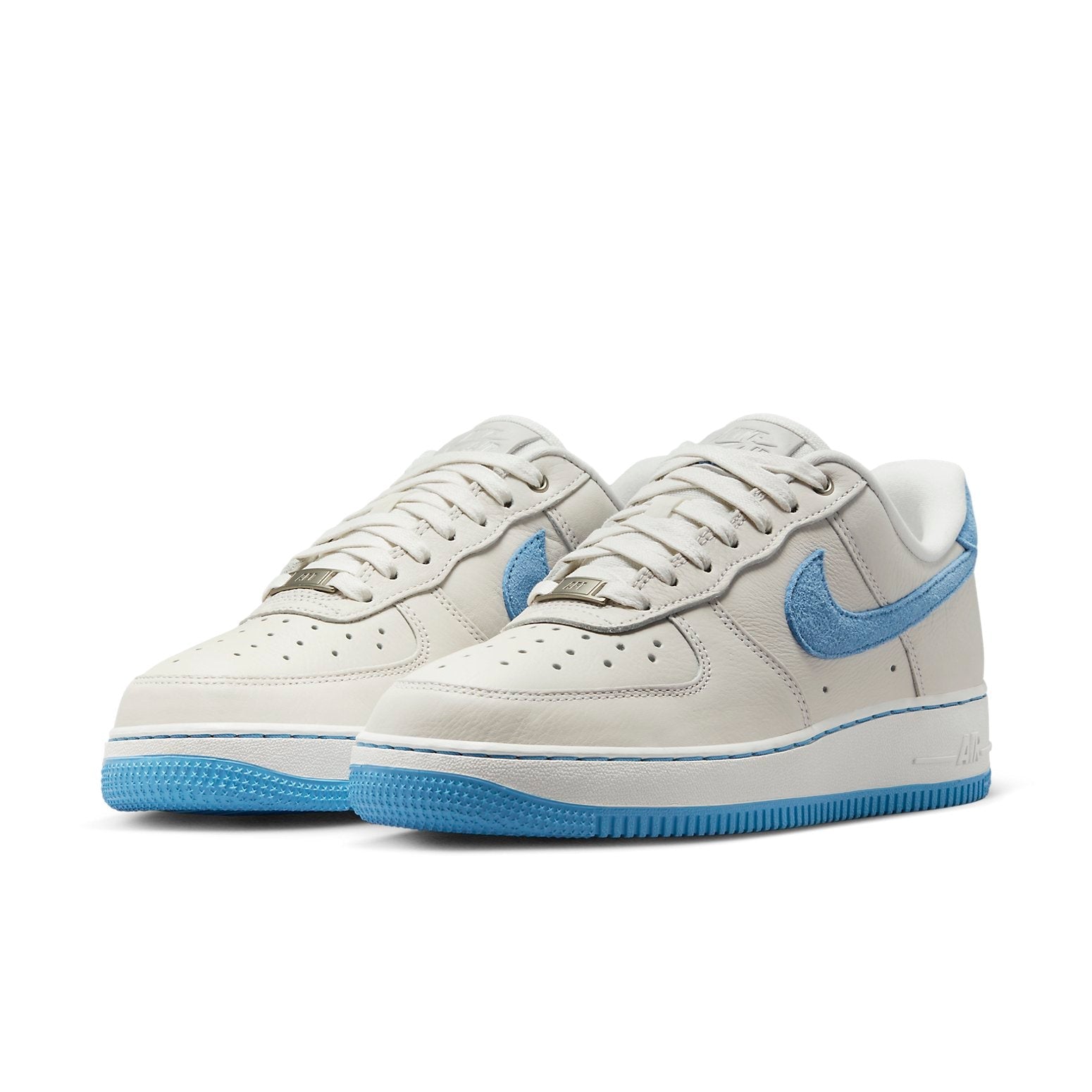(WMNS) Nike Air Force 1 LXX 'White University Blue' DX1193-100