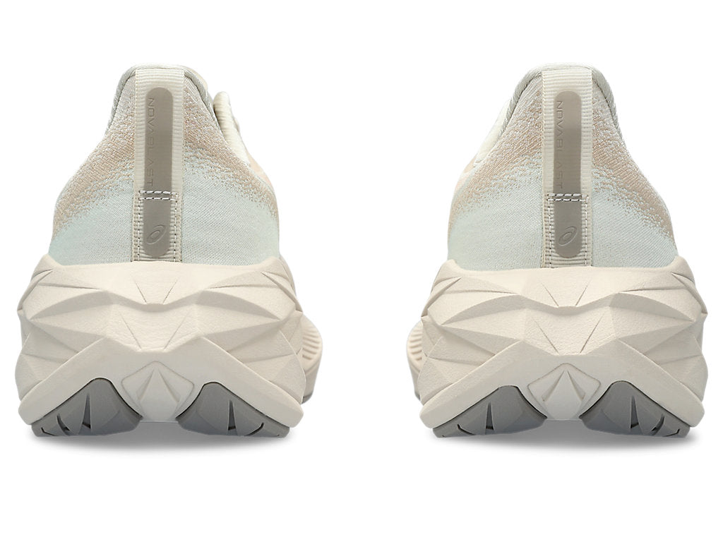 (WMNS) ASICS Novablast 4 D 'Oatmeal Moonrock' 1012B704-250