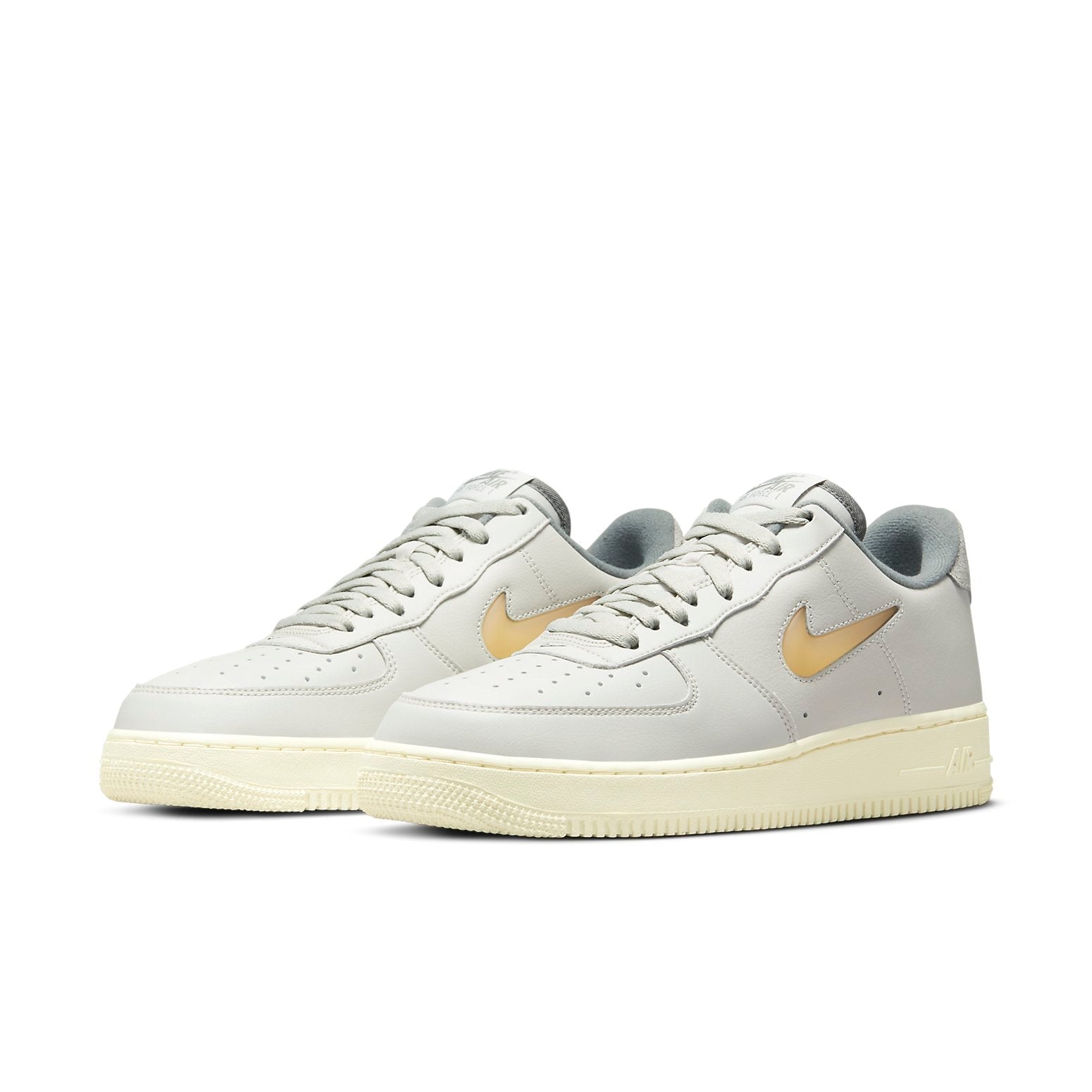 Nike Air Force 1 '07 LX 'Light Bone' DC8894-001