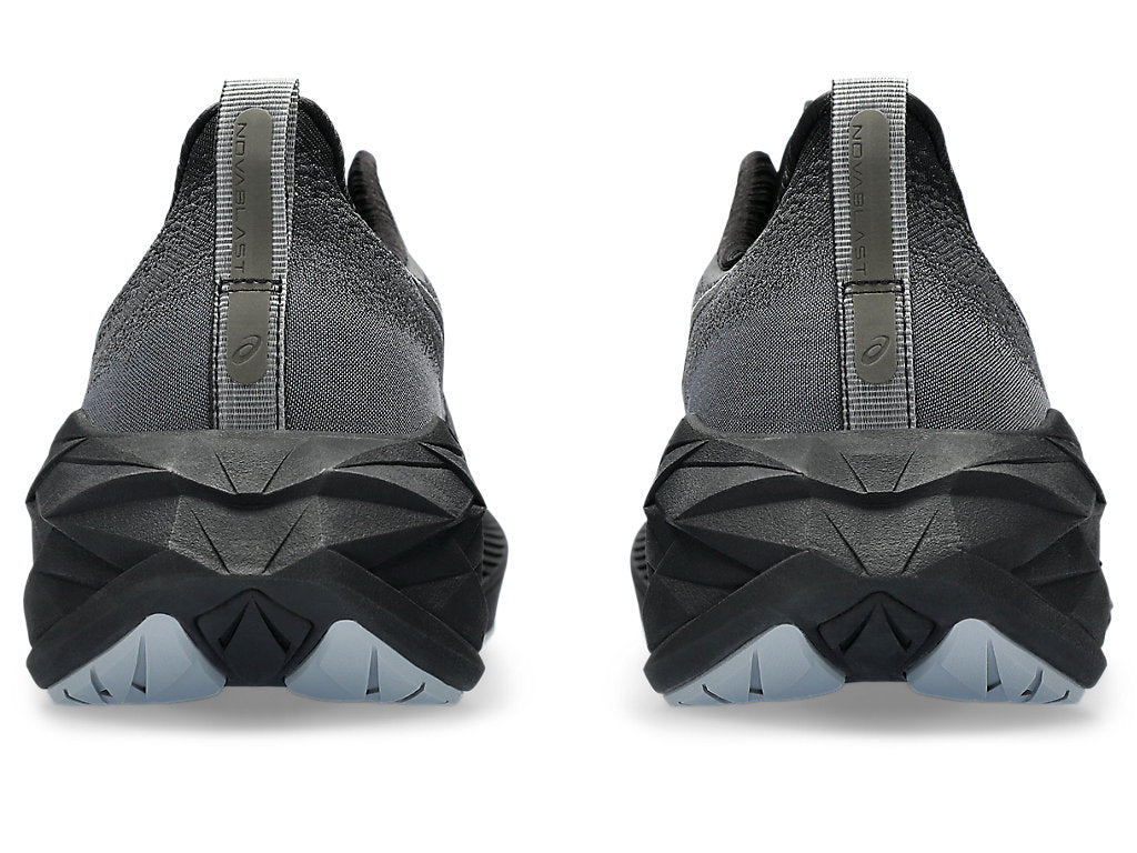 ASICS Novablast 4 'Black Graphite Grey' 1011B693-002