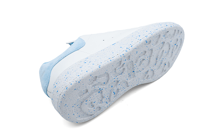 (WMNS) Alexander McQueen Larry Oversized Low-Top Sneakers 'White Sky Blue' 708068WICG78973