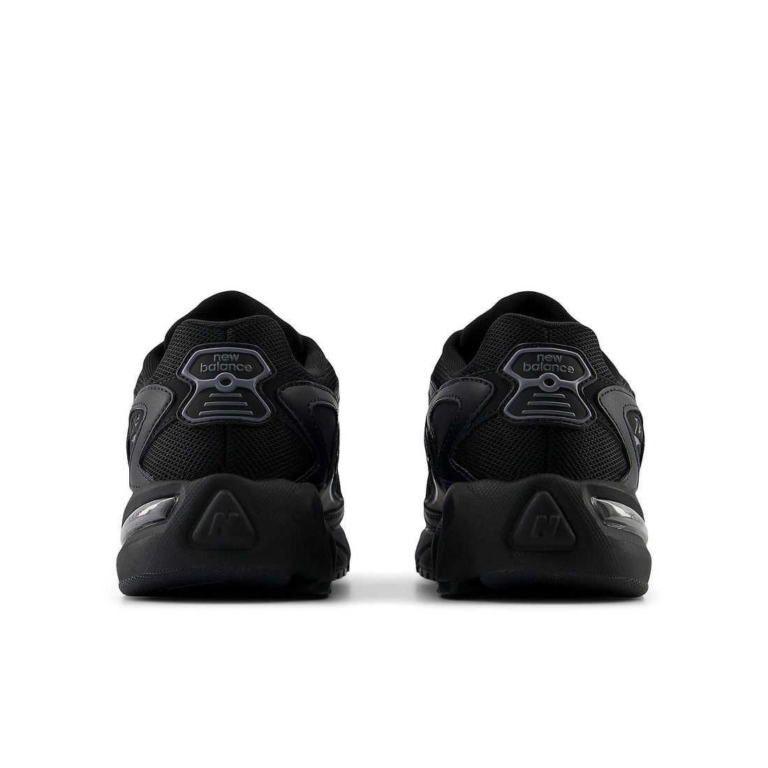 New Balance 725 Sneakers 'Black' ML725CB