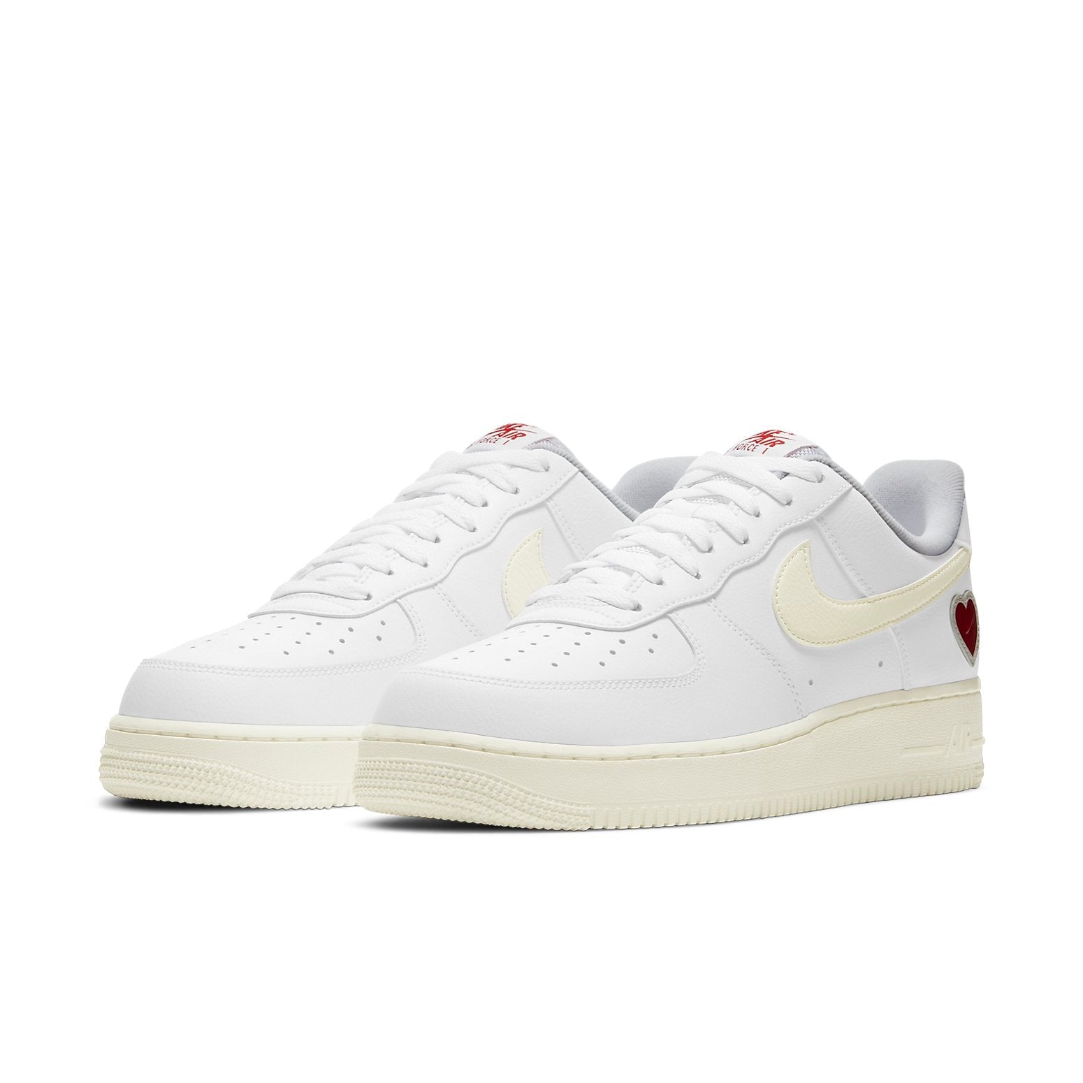 Nike Air Force 1 Low 'Valentine's Day 2021' DD7117-100