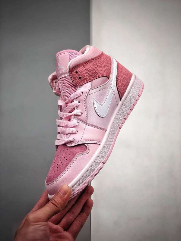 NIKE - AIR JORDAN 1 - SleekGait