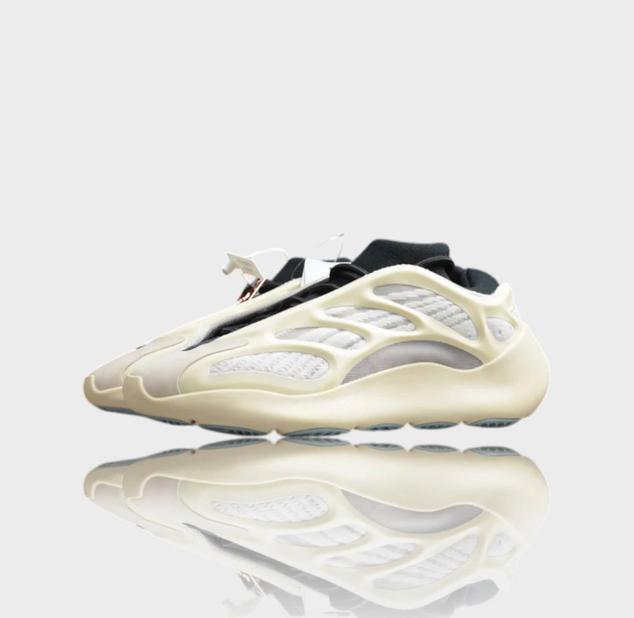 Yzy 700 V3 'Azael