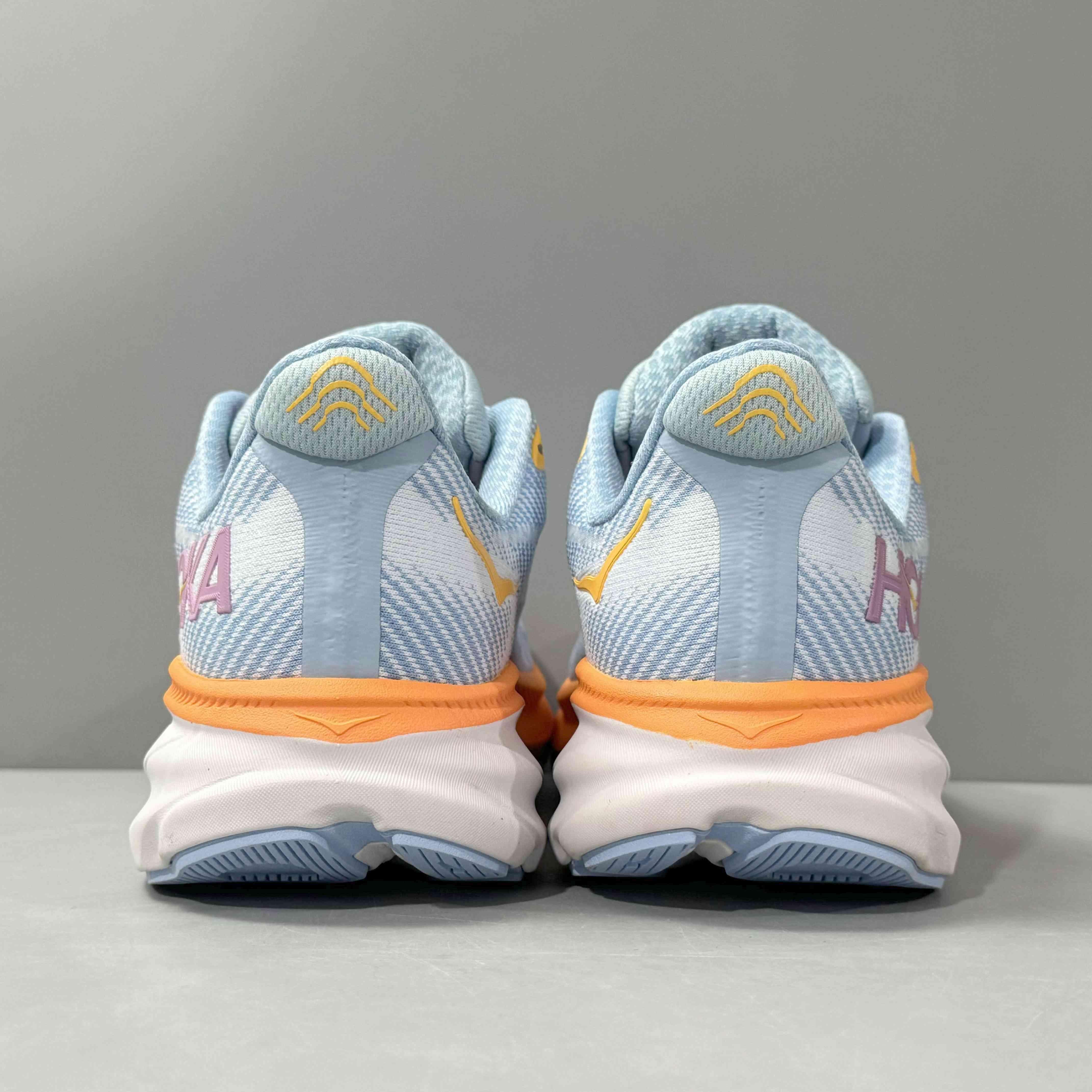 Hoka One One Clifton 9 'Airy Blue'