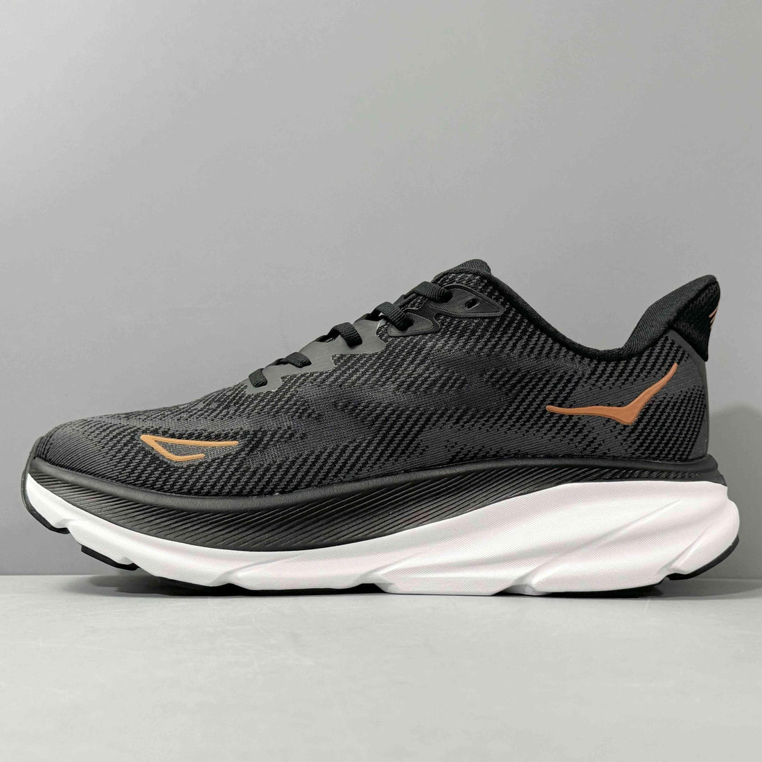 Hoka One One Clifton 9 'Black Copper'