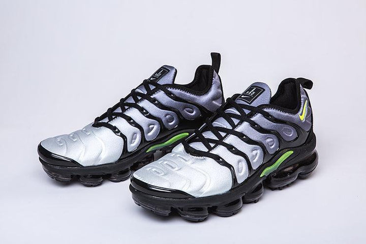 Nike Air VaporMax Plus 'Black Volt'