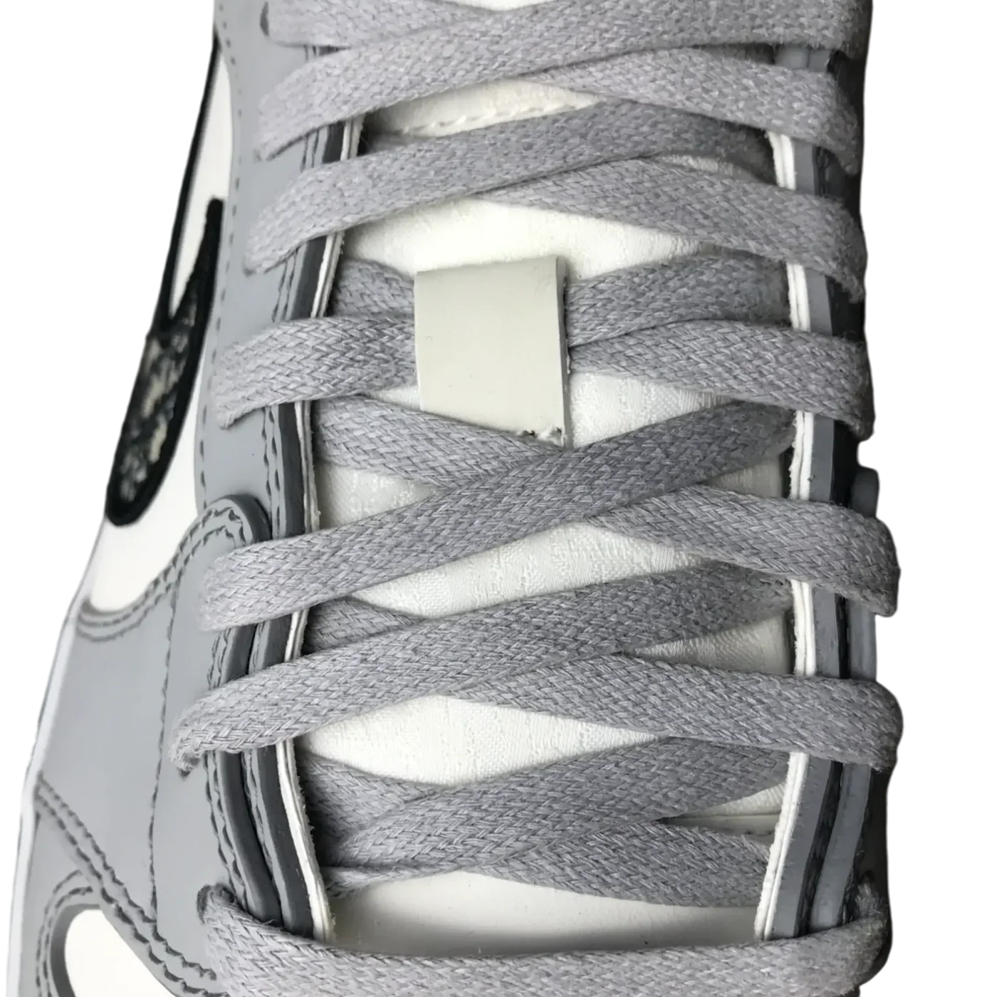 DIOR X NIKE - AIR JORDAN 1 LOW