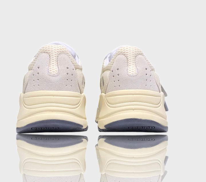Yzy Boost 700 'Analog