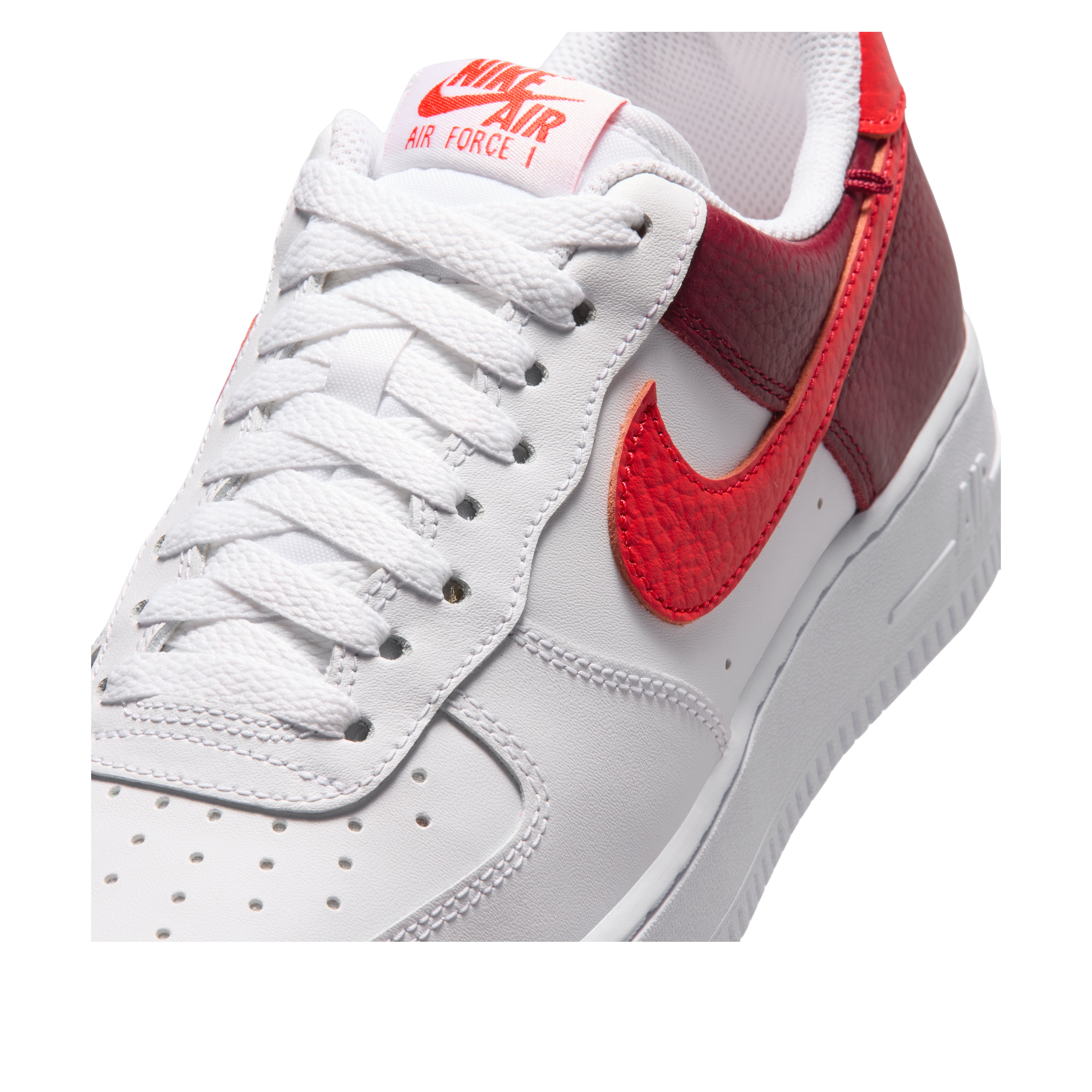 (WMNS) Nike Air Force 1 '07 Low 'White Light Crimson Team Red' IR0872-101