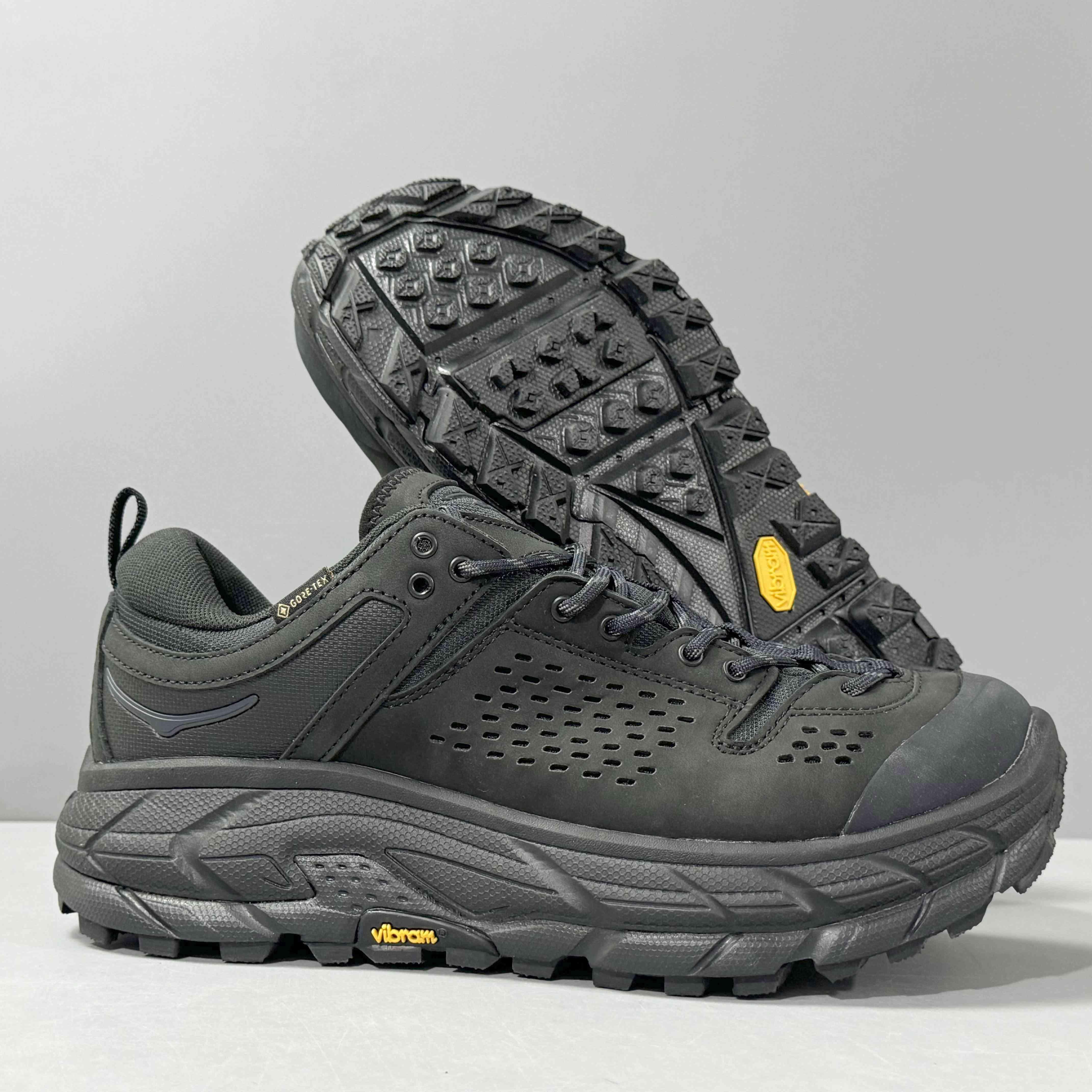 Hoka One One Tor Ultra Low 'Black'