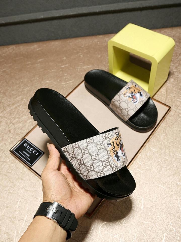 GUCCI Men's Luxurious Leather Slippers - New with Tags + Box
