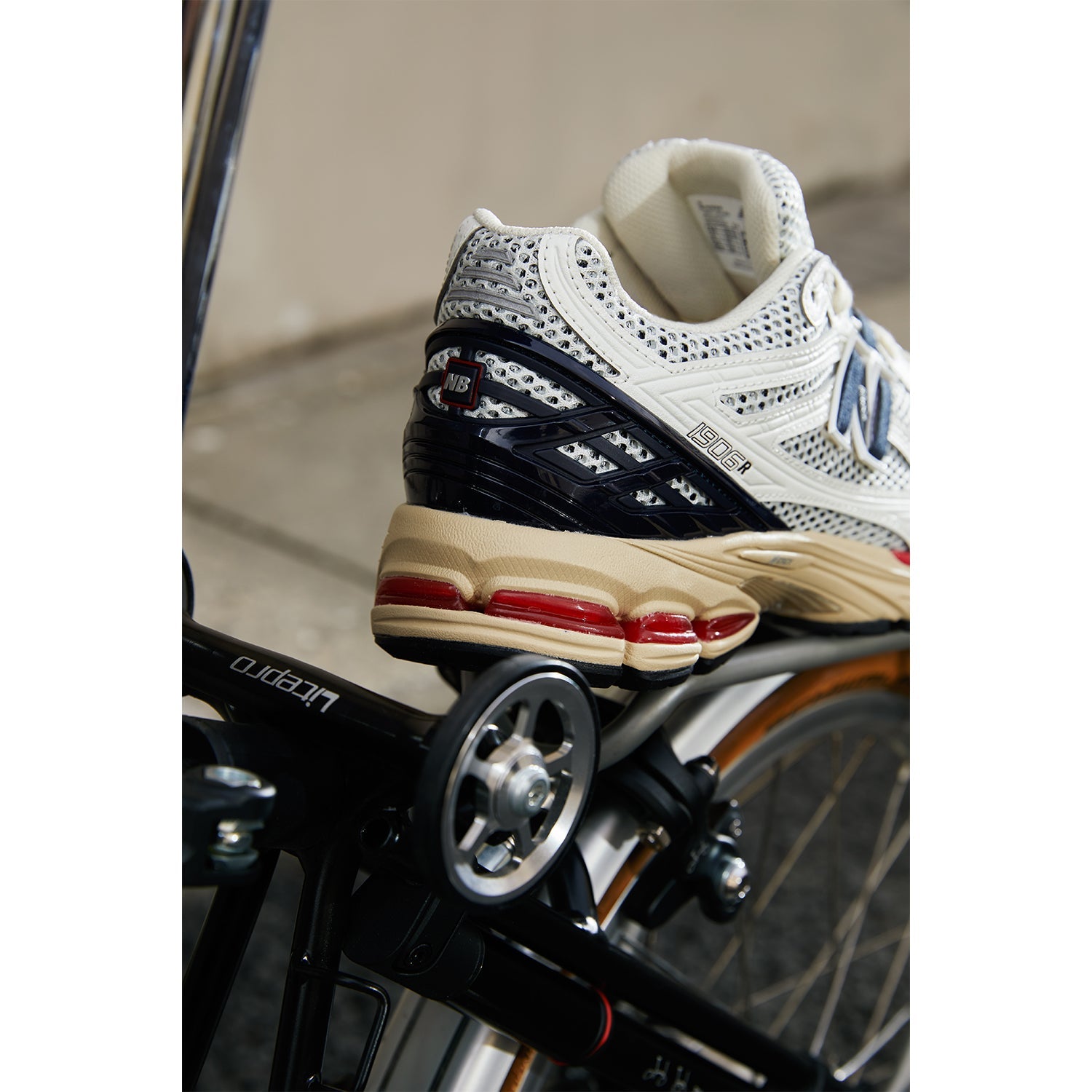 New Balance 1906R 'Sea Salt Eclipse Red' M1906RR