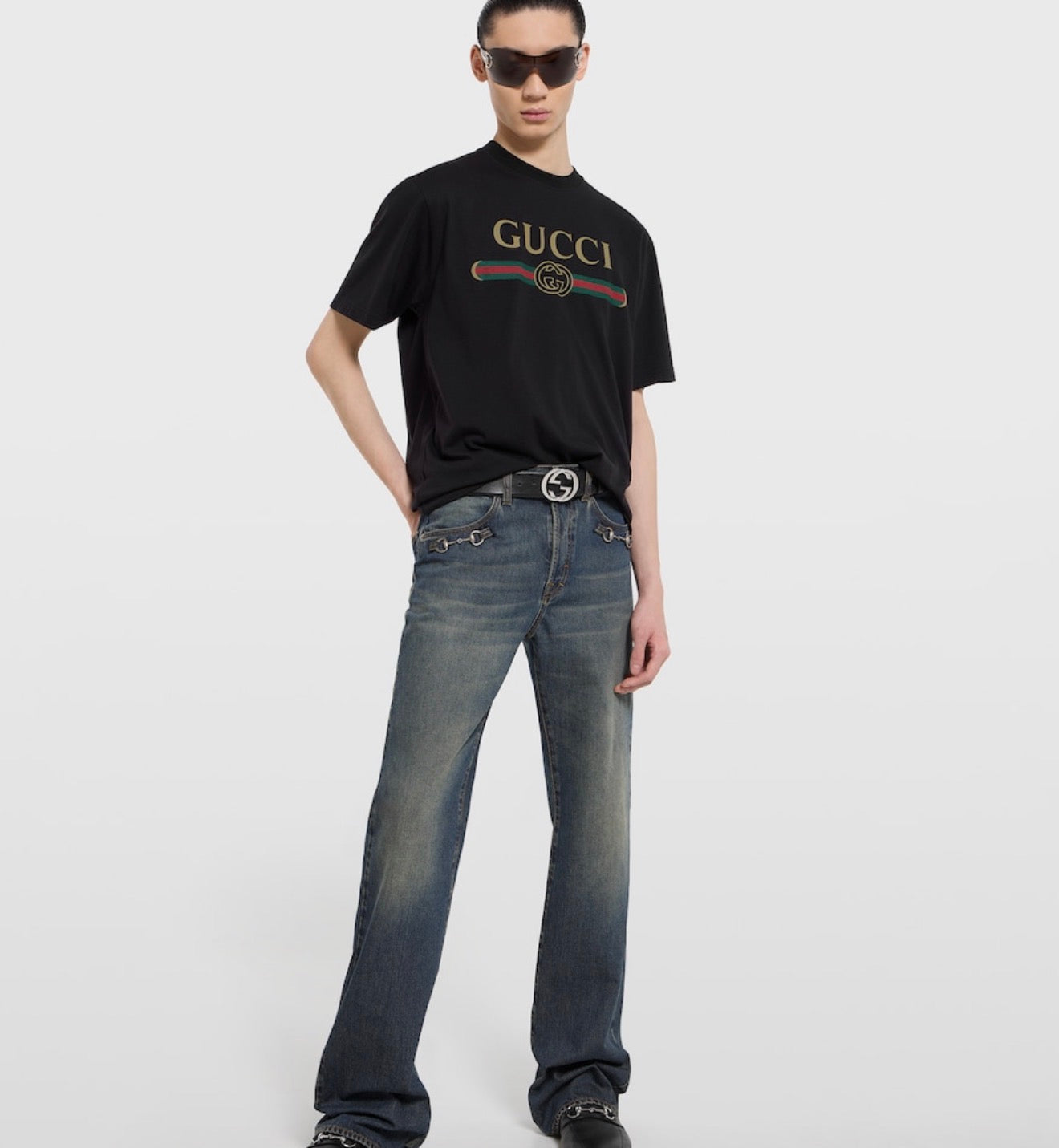 Silk blend jersey T-shirt with print
Style ‎864626 XJHUF 6195 #.