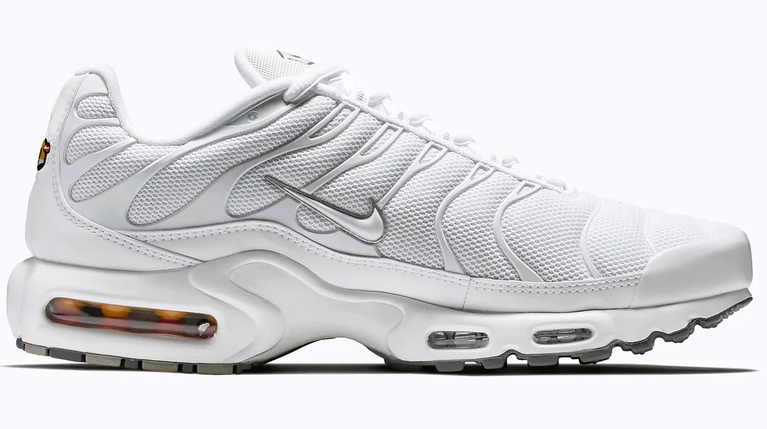 NIKE AIR MAX PLUS