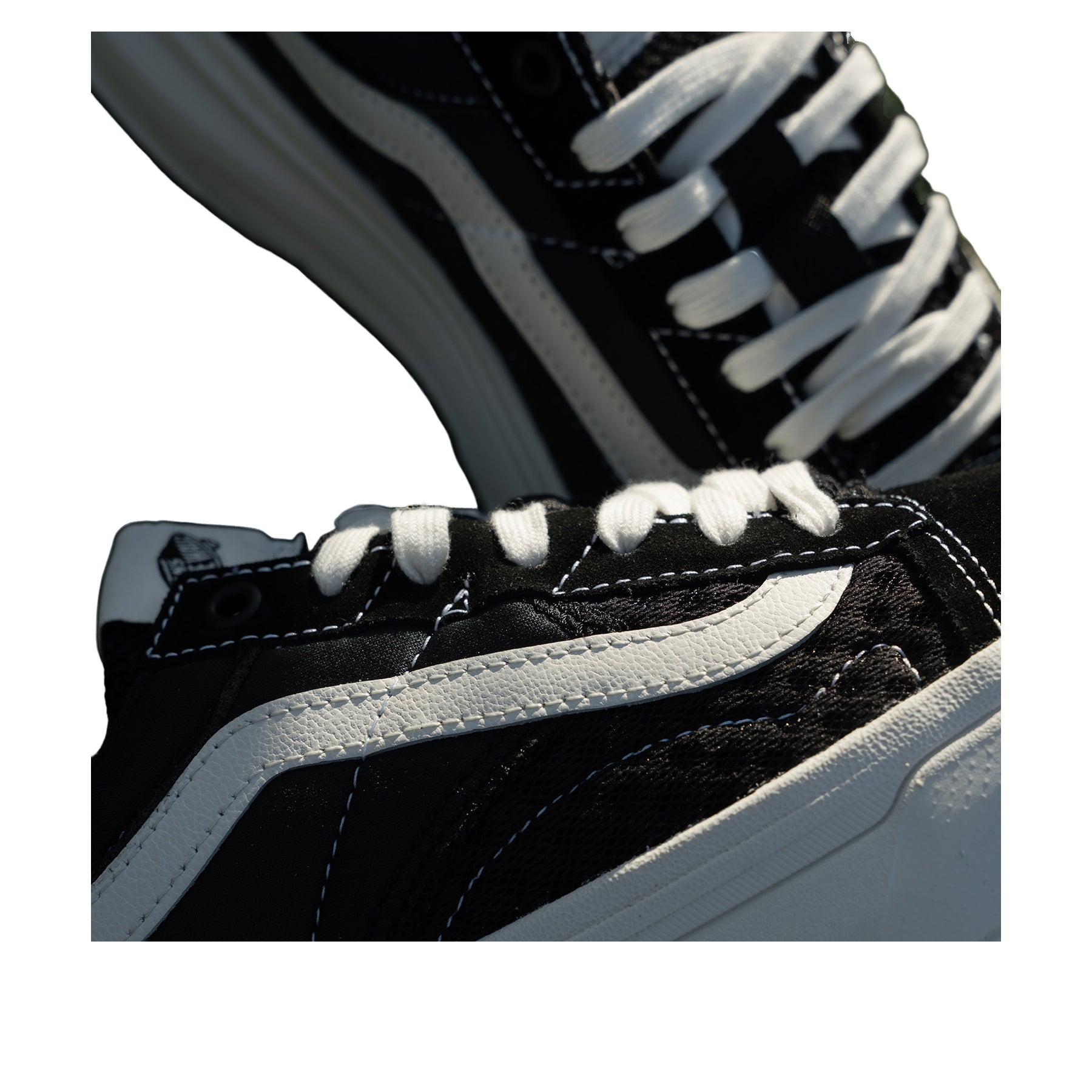 81312Vans Old Skool Overt Plus CC 'Black White' VN0A4BVL1KP