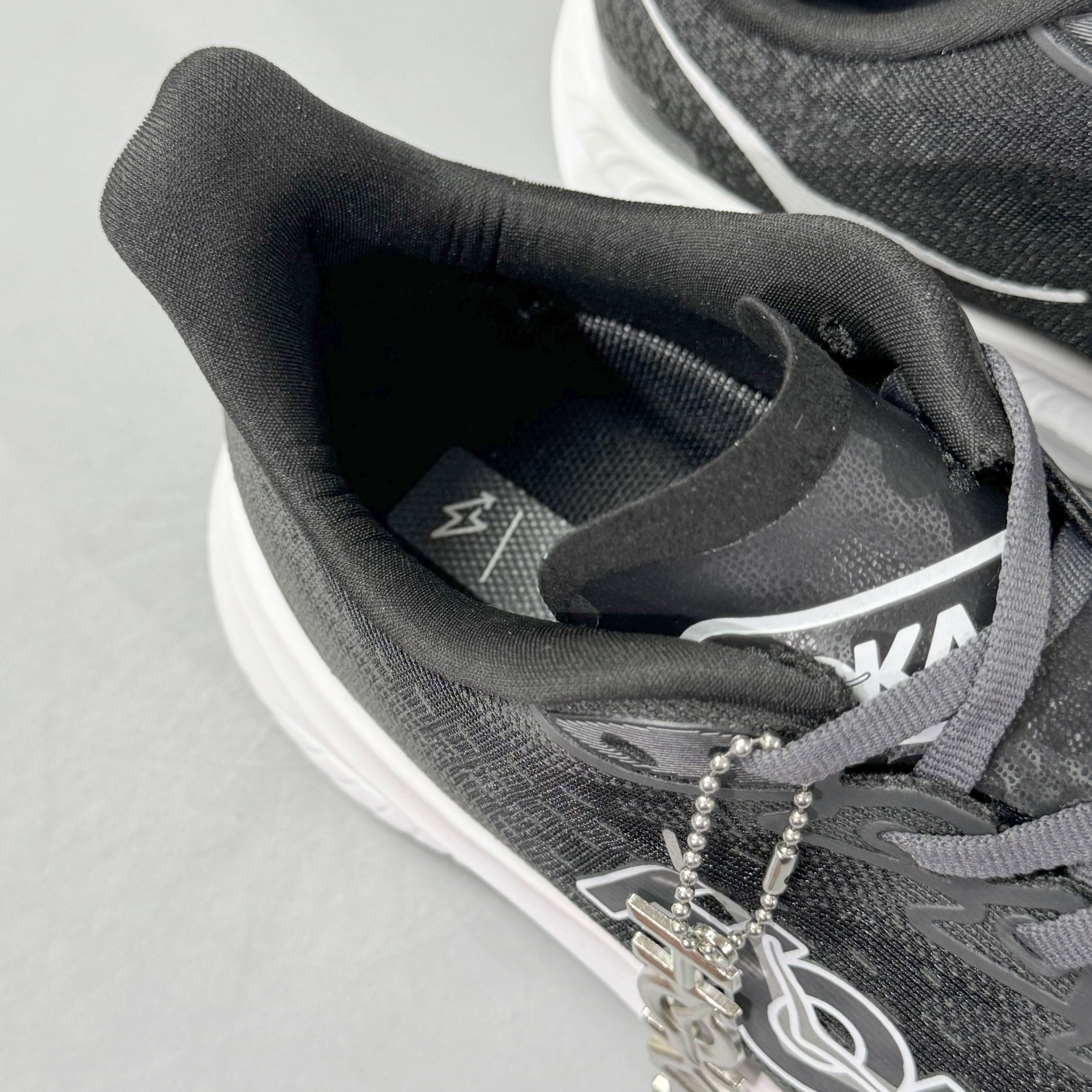 HOKA ONE ONE Mach 6 Wide 'Black White'