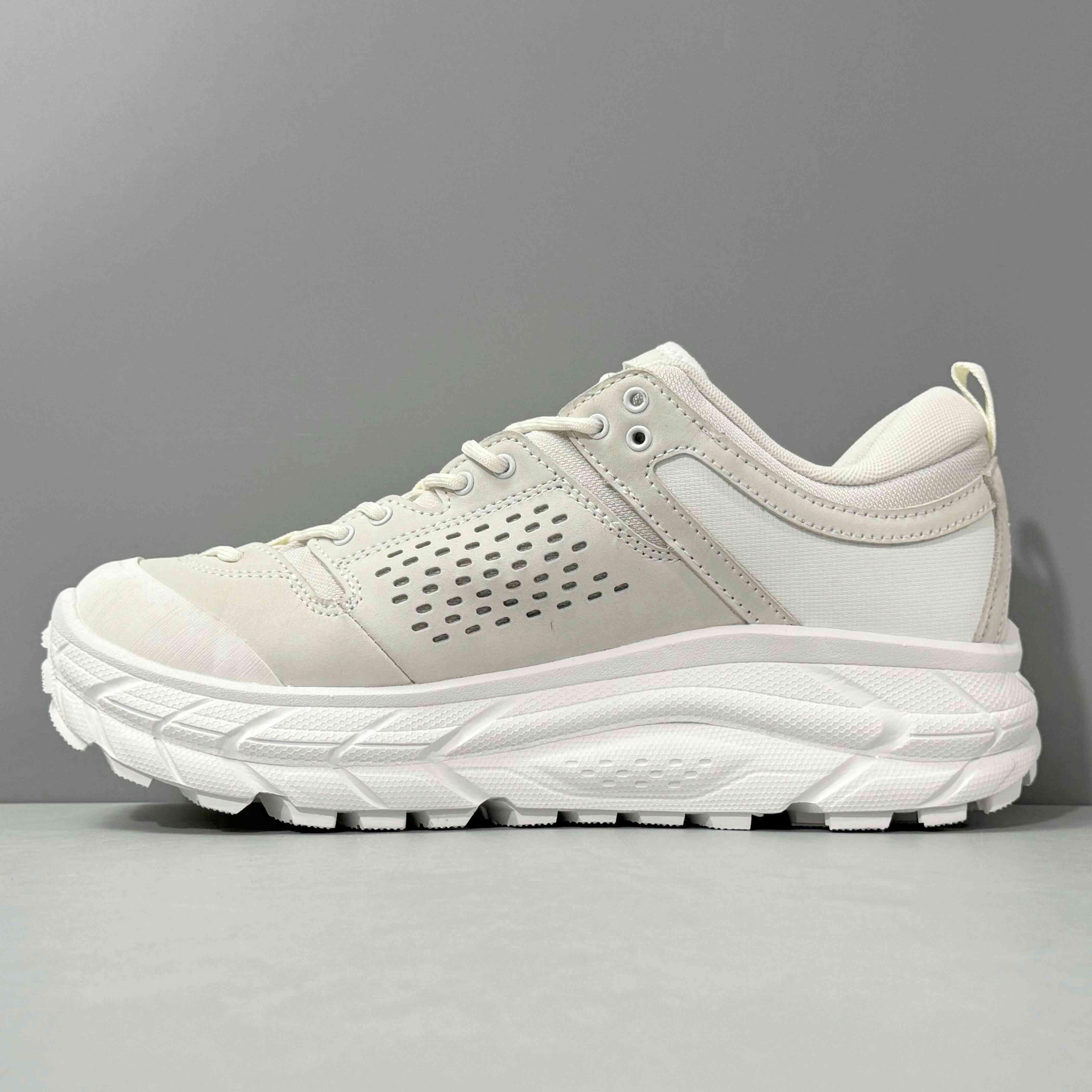 Hoka One One Tor Ultra Low 'White Nimbus Cloud'