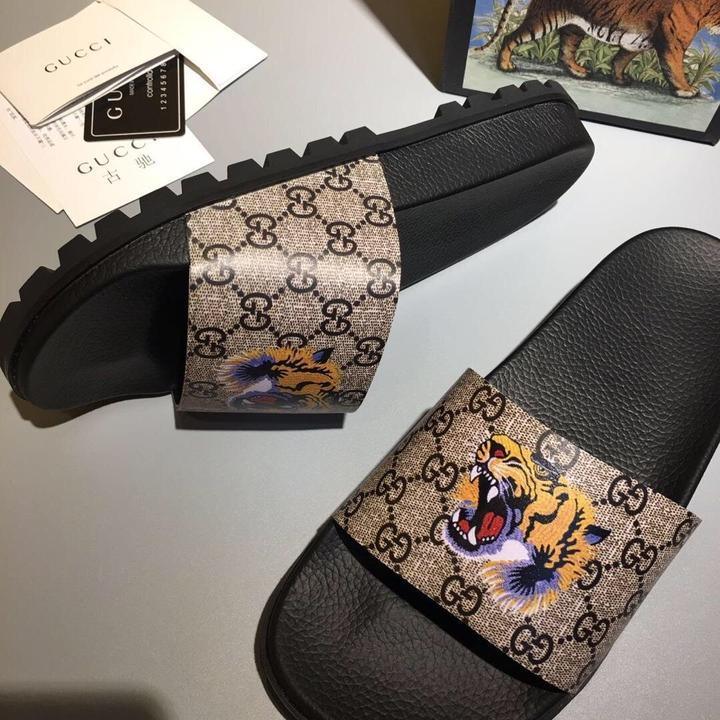 GUCCI Men's Luxurious Leather Slippers - New with Tags & Box
