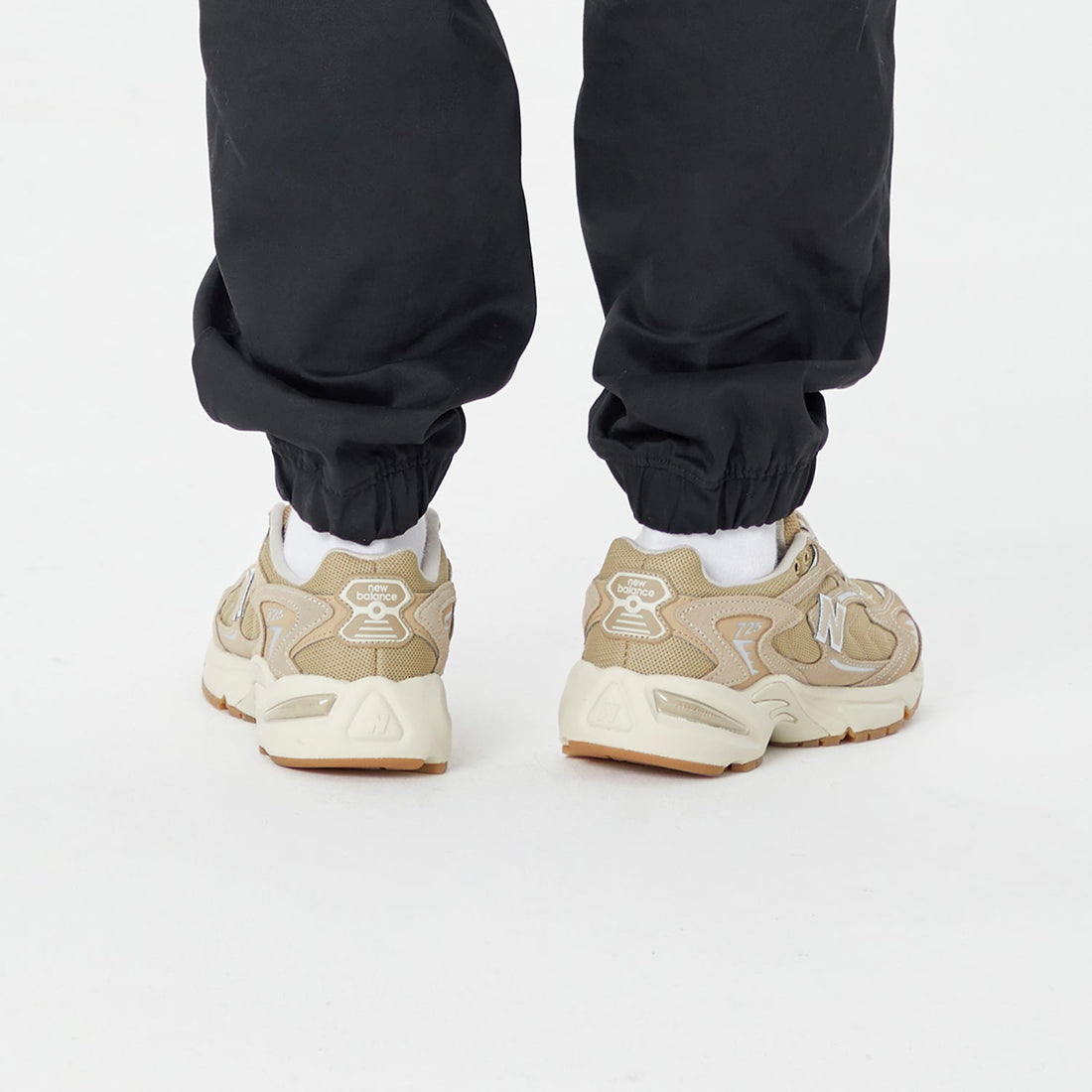 New Balance 725 'Cream' ML725W