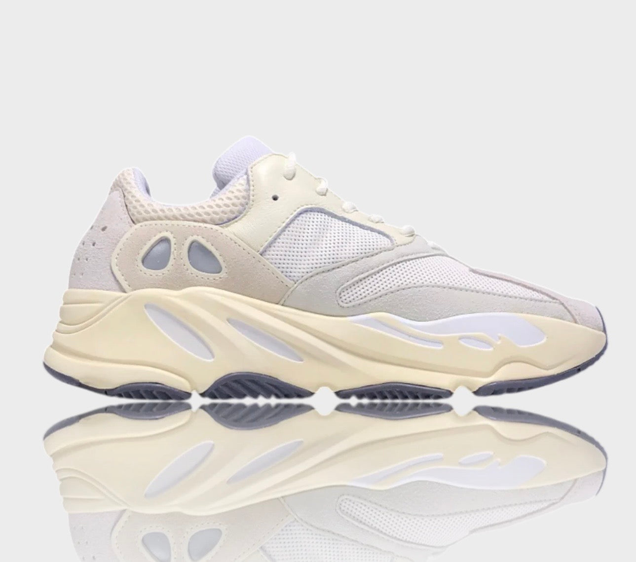 Yzy Boost 700 'Analog
