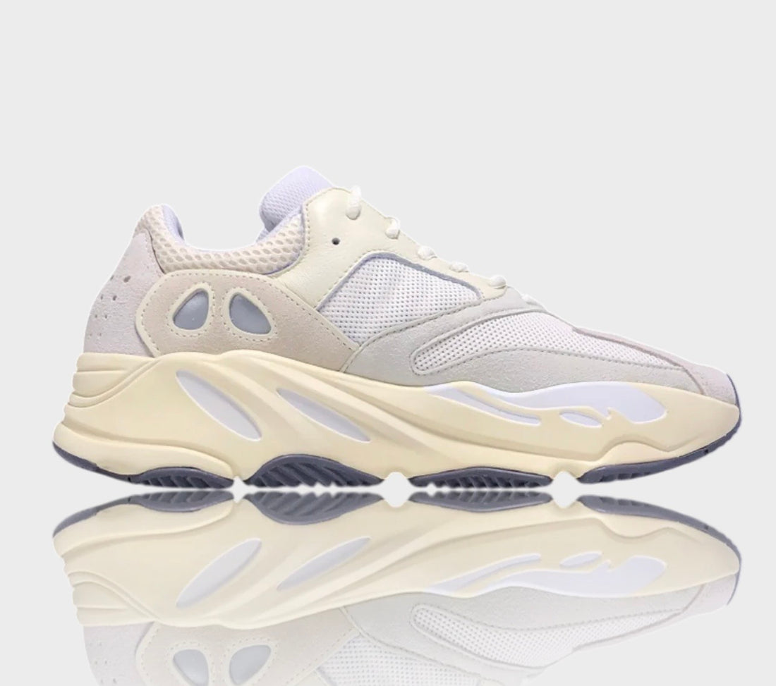 Yzy Boost 700 'Analog