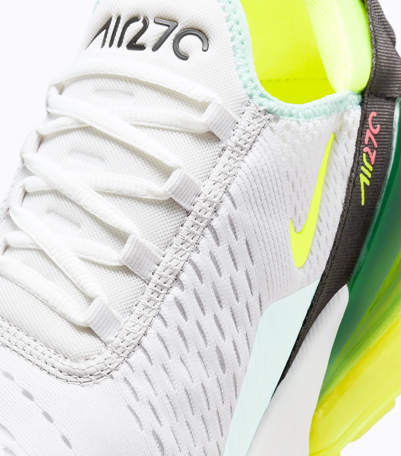NIKE AIR MAX 270