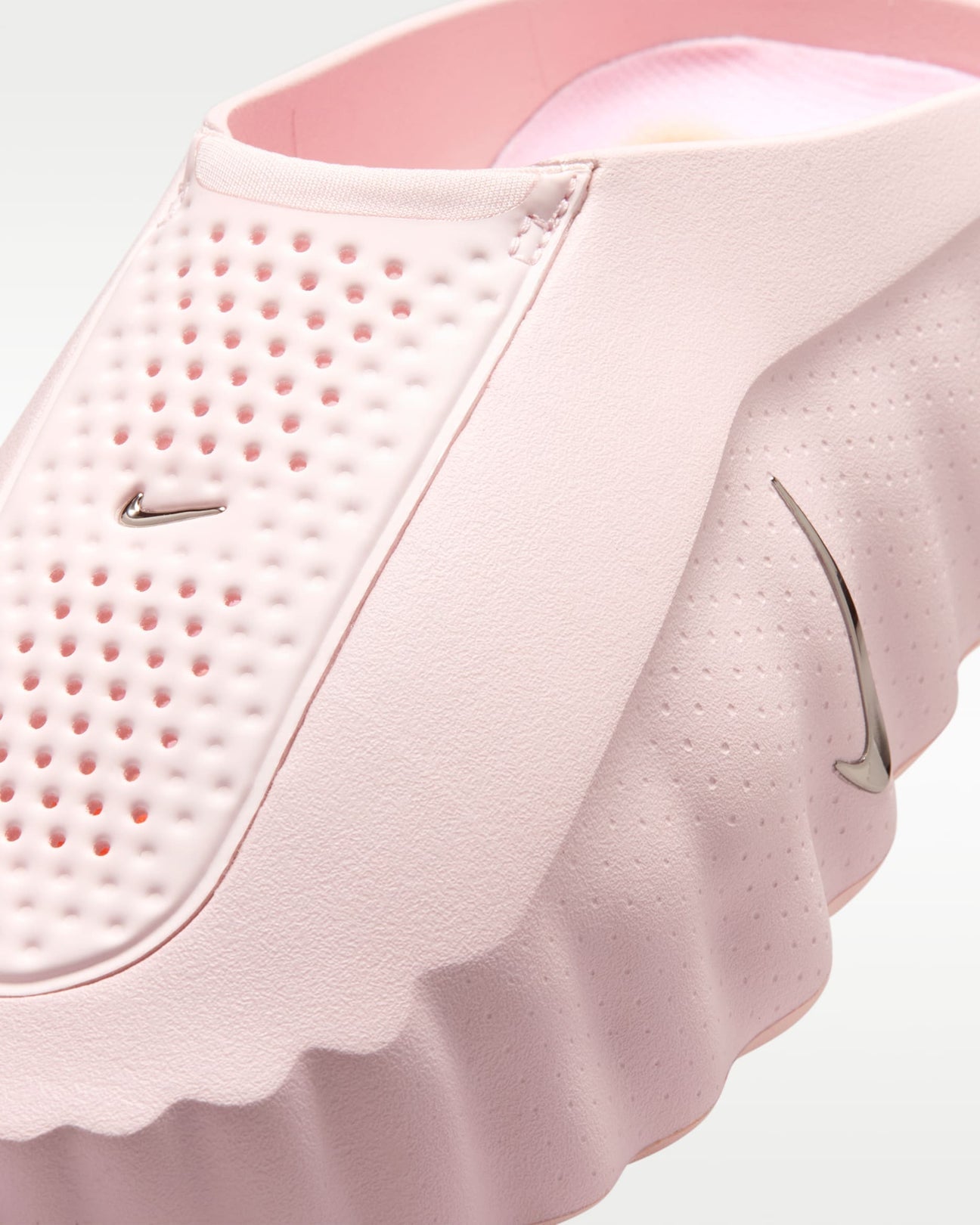 Nike Mind 001 Women's Pregame Mules