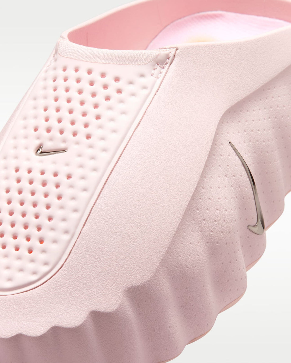 Nike Mind 001 Women's Pregame Mules
