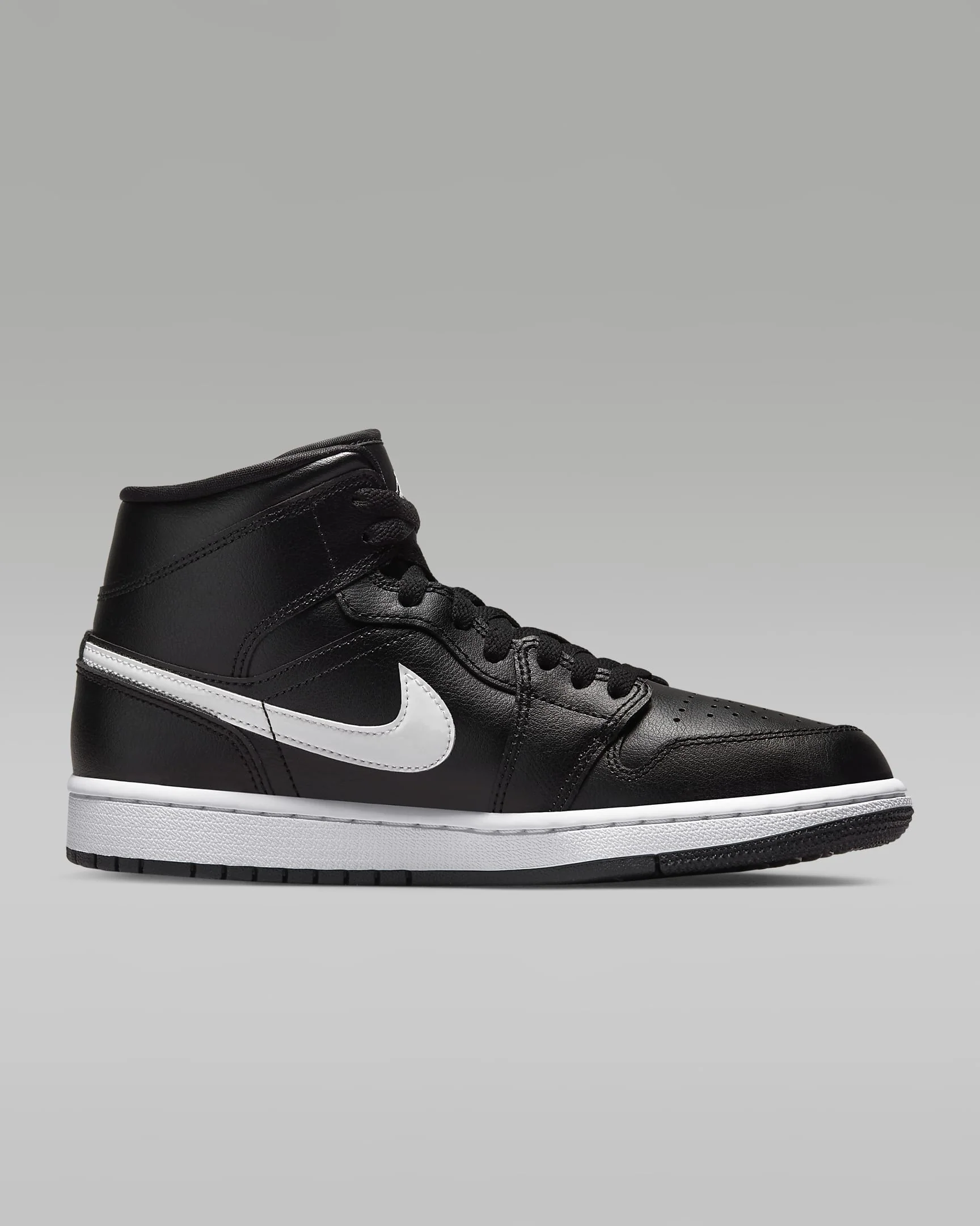 AIR JORDAN 1 MID Black/White