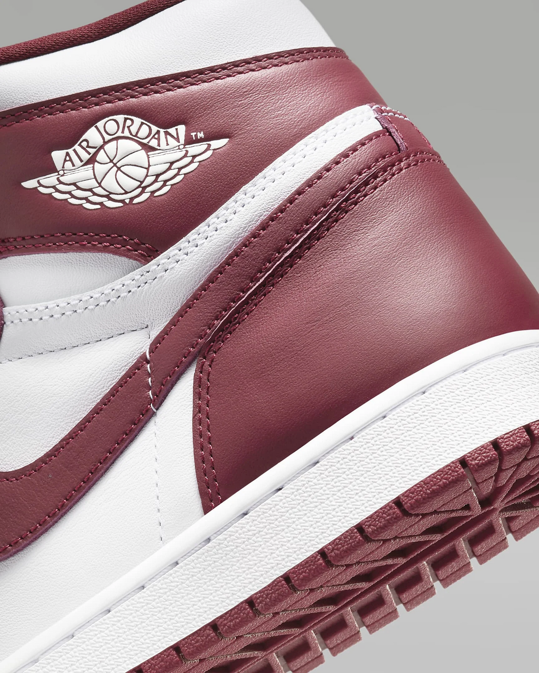 AIR JORDAN 1 Mid