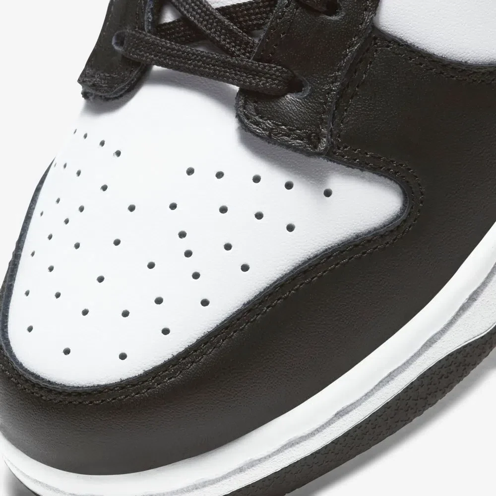 NIKE DUNK LOW “WHITE BLACK PANDA”